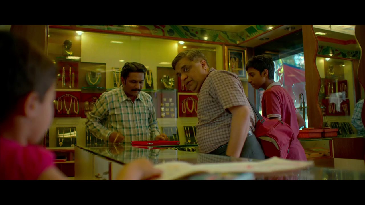 Chumbak (2018) WEB-DL Hindi + Marathi 720p AVC HE-AAC 2.0 ESub.mkv.0003